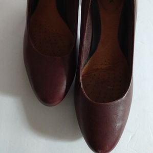 Clarks hells size 7.5